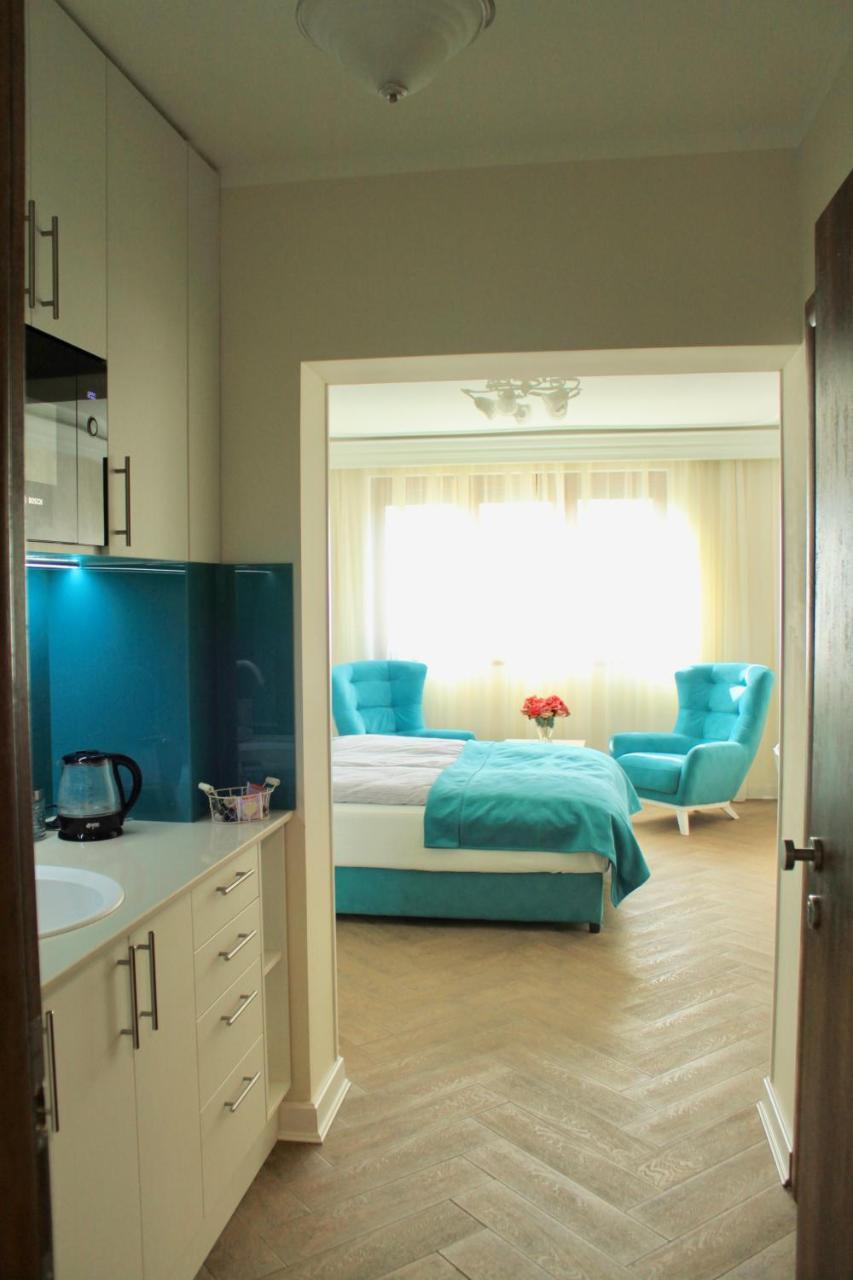 Drop In Apartment